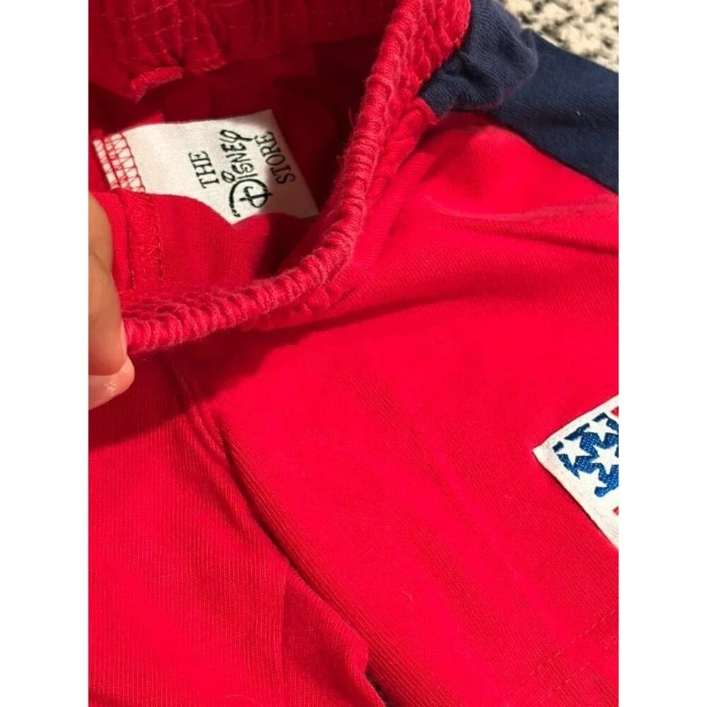 Vintage Disney store outfit  shorts and t shirt